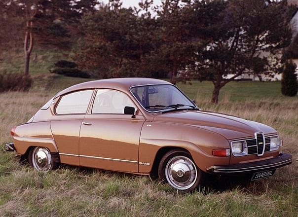 Anlässlich des Jubiläumsjahres von 30 Jahren Saab Turbotechnologie findet am 12. und 13. September 2008 das Klassiker-Treffen auf dem Gelände des Saab Zentrums Frankfurt statt. Dabei sind unter anderem zwei legendäre Saab 96 (Foto).